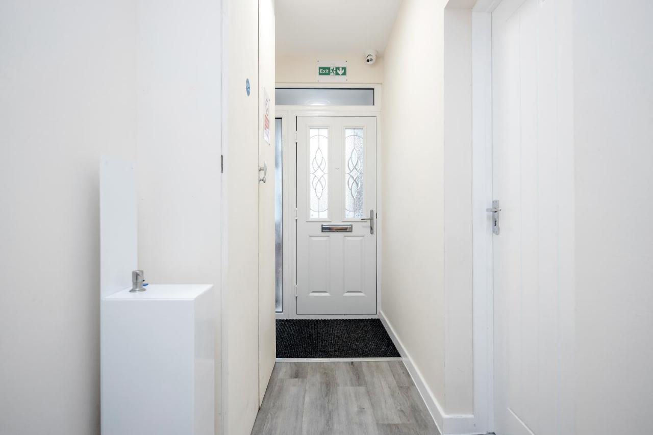 Bedford Hospital Victoria Apartments A And B By Homely Spaces Short Lets & Serviced Accommodation Dış mekan fotoğraf