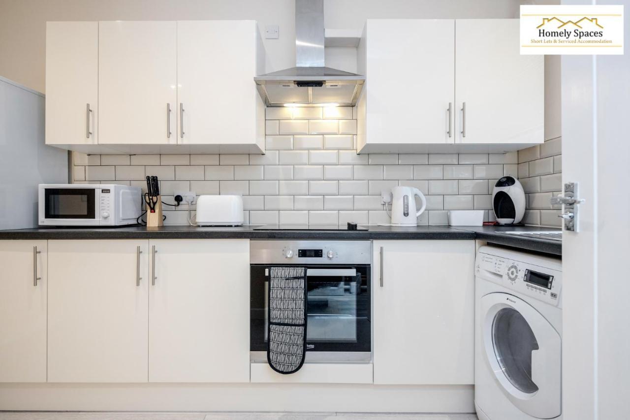 Bedford Hospital Victoria Apartments A And B By Homely Spaces Short Lets & Serviced Accommodation Dış mekan fotoğraf