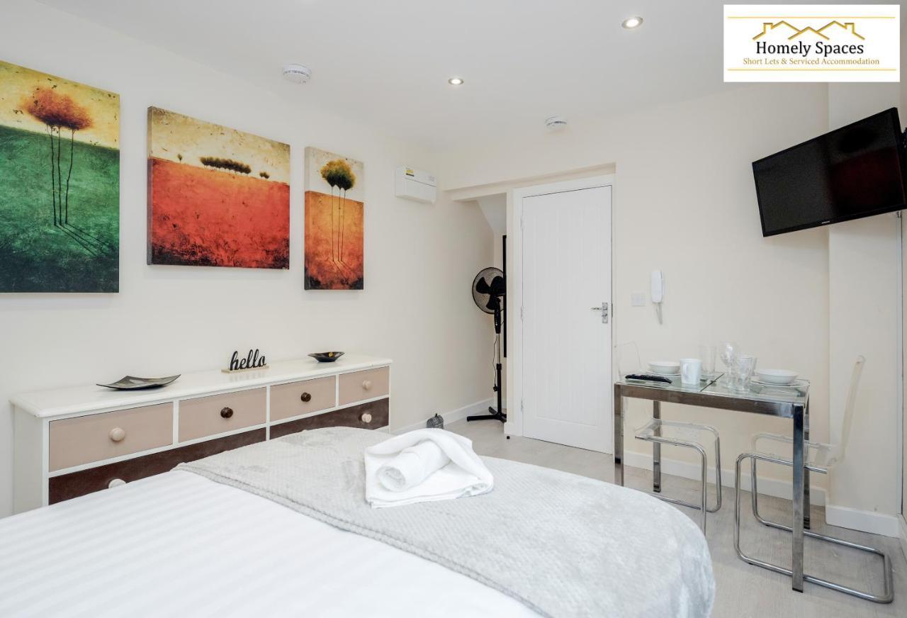 Bedford Hospital Victoria Apartments A And B By Homely Spaces Short Lets & Serviced Accommodation Dış mekan fotoğraf
